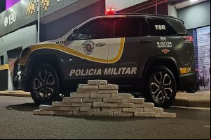 ageira é presa ao esconder 30 kg de maconha em bolsa de viagem