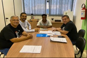 Vereadora Larissa Camargo (PCdoB) propõe Programa de Atendimento a Vítimas de Violência Sexual