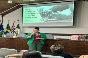 Sicoob Crediacisc realiza palestra gratuita sobre Educação Financeira