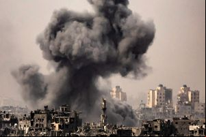 Hamas acusa Israel de atacar zona humanitária em Gaza e matar dezenas de pessoas