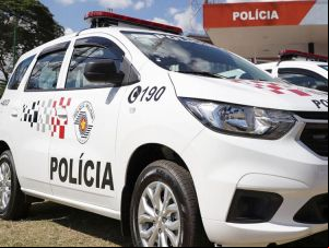 PM prende homem em flagrante por maus-tratos a animais