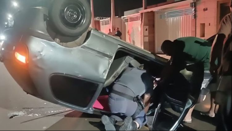 Acidente deixa motorista com nariz quebrado no Aracy II