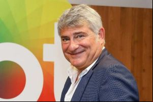 SBT nega saída e Cleber Machado se posiciona sobre ida para a Record