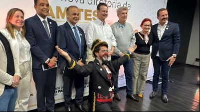 Prefeita de Itirapina Participa da Posse da Nova Diretoria da AMITESP