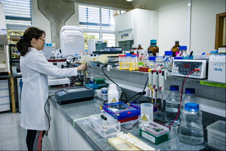 UFSCar estrutura base de dados com 468 laboratórios para apoiar gestão, integração e uso estratégico da infraestrutura