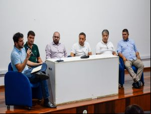 Diretor da Rumo Logística explica intervenções no Monjolinho em reunião com autoridades