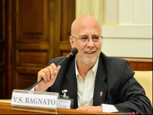 Cientista de São Carlos promove encontro sobre avanços da ciência quântica na Academia de Ciências do Vaticano