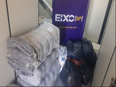 Eixo SP entrega cobertores a instituições de cinco municípios
