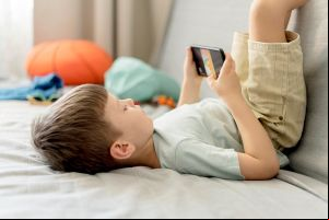 Férias: entenda o impacto do uso excessivo de telas na infância
