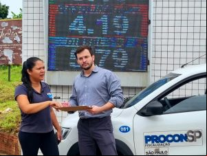 Procon de São Carlos deflagra 1ª operação &#039;lupa nas bombas&#039; de 2023