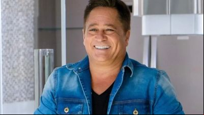 Leonardo não sabe letra de &#039;Pense de Mim&#039; de cor