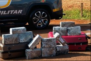 PM Rodoviária prende mulher com 40 tijolos de maconha
