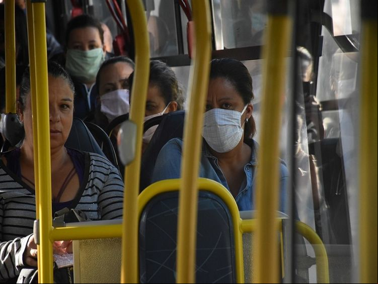 Comitê emergencial de combate ao coronavírus decide retomar a obrigatoriedade do uso de máscara no transporte público