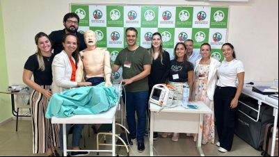 Santa Casa de São Carlos promove curso de ACLS na Santa Casa de Lins